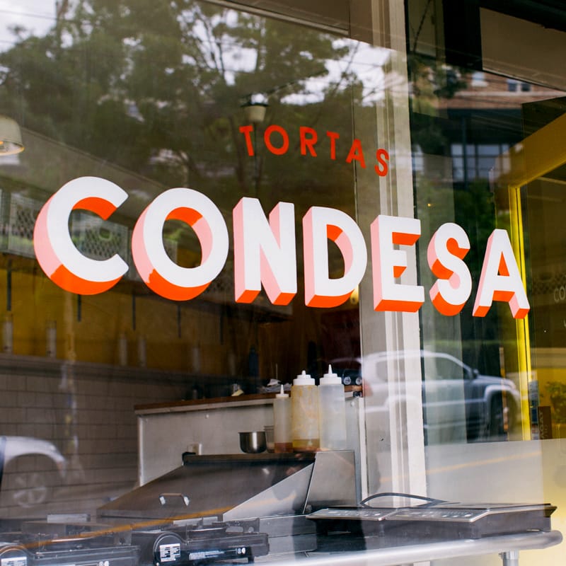 Tortas Condesa sign